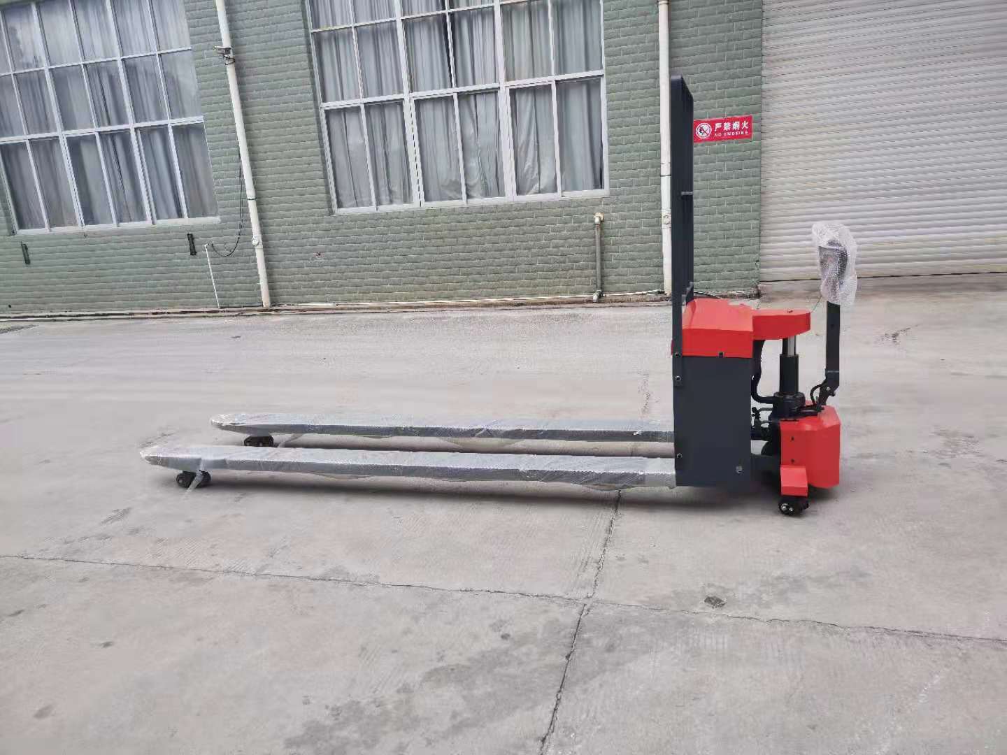 Walkie Type Electric Pallet Truck with Longer Fork