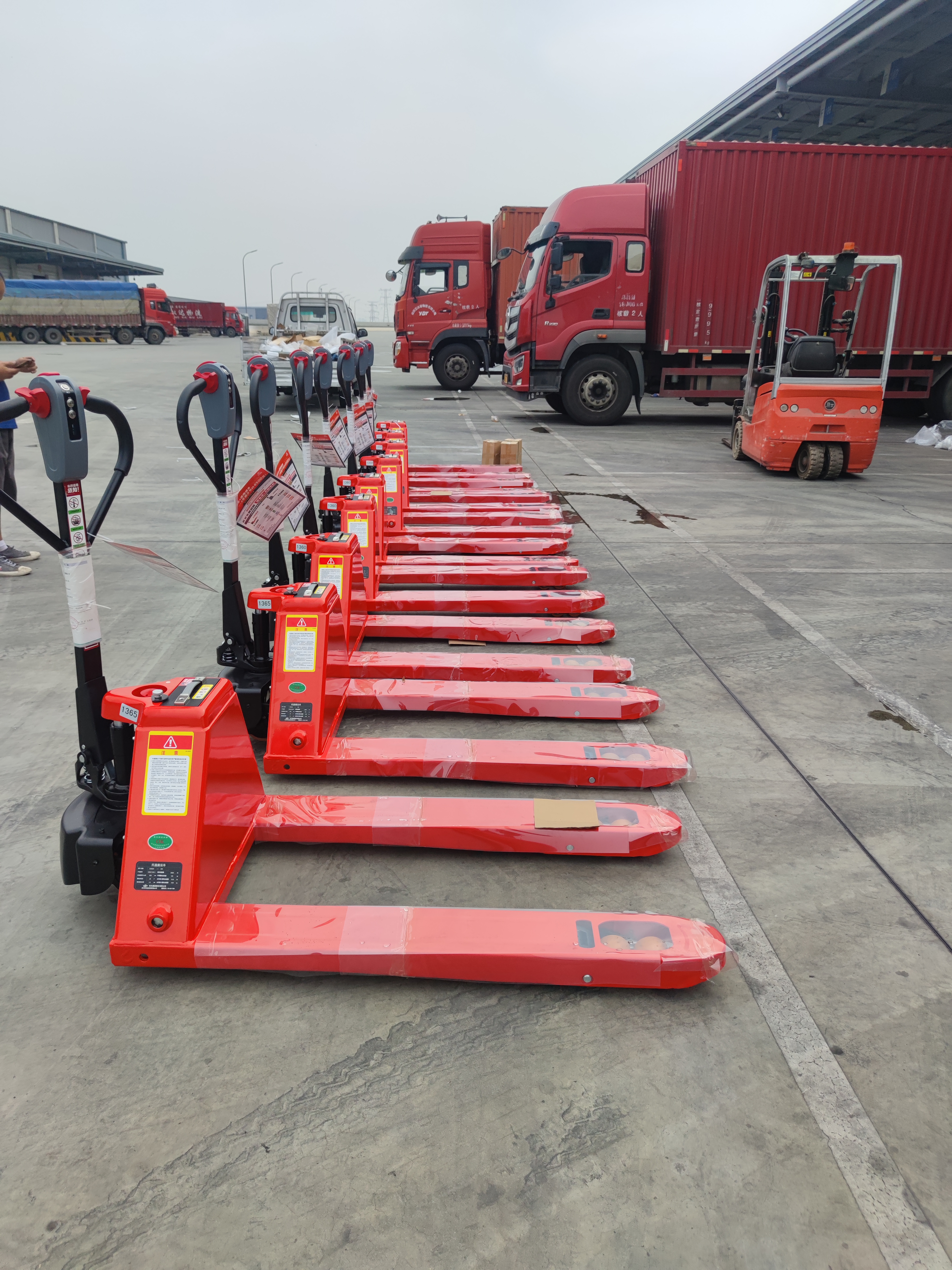 1500kg 3300lbs Electric Power Pallet Jack Truck Lithium Battery Electric Pallet Truck - WELIFTRICH