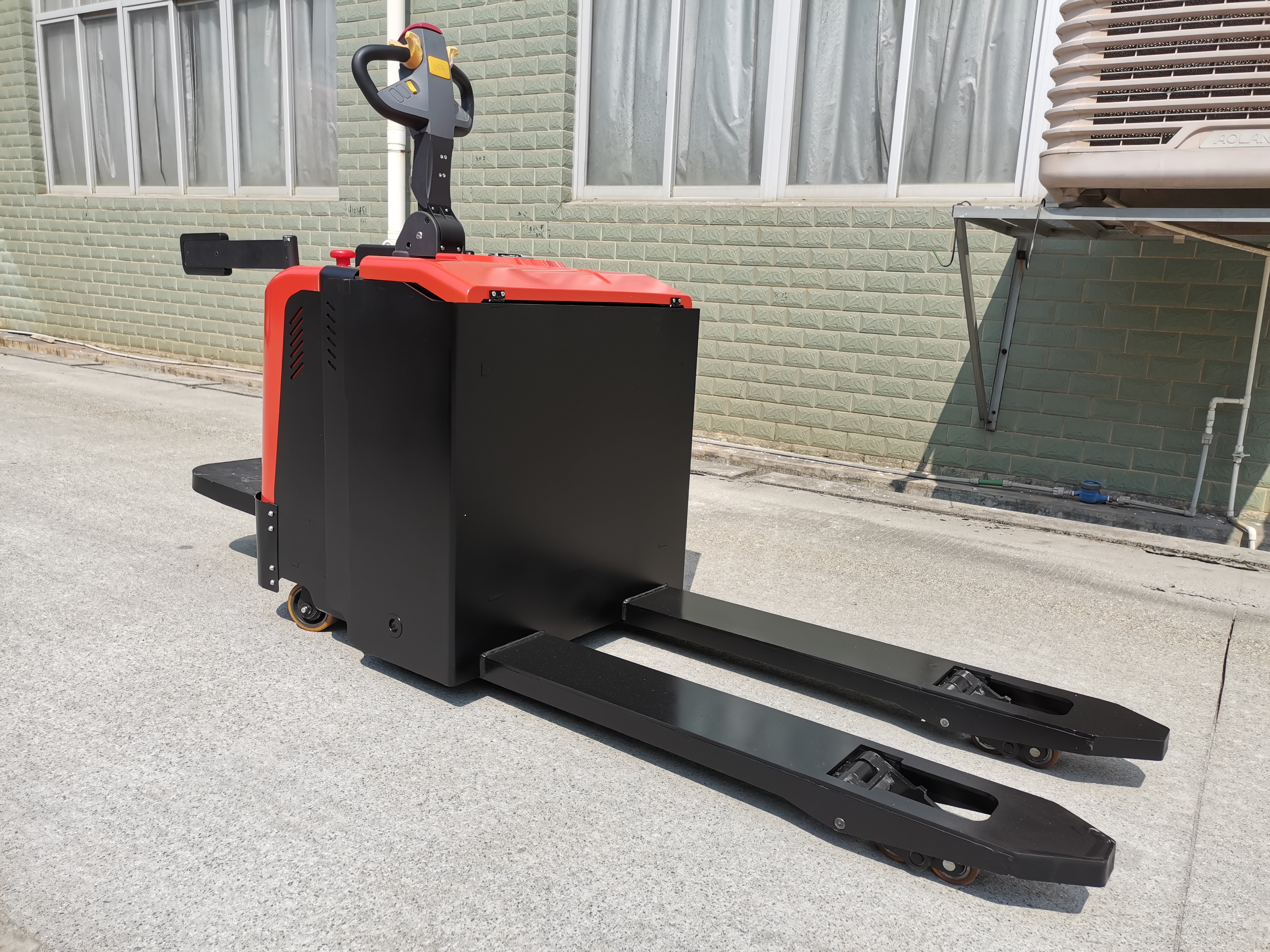 Big Power Acid Battery Electric Pallet Truck EPT-50B-WELIFTRICH