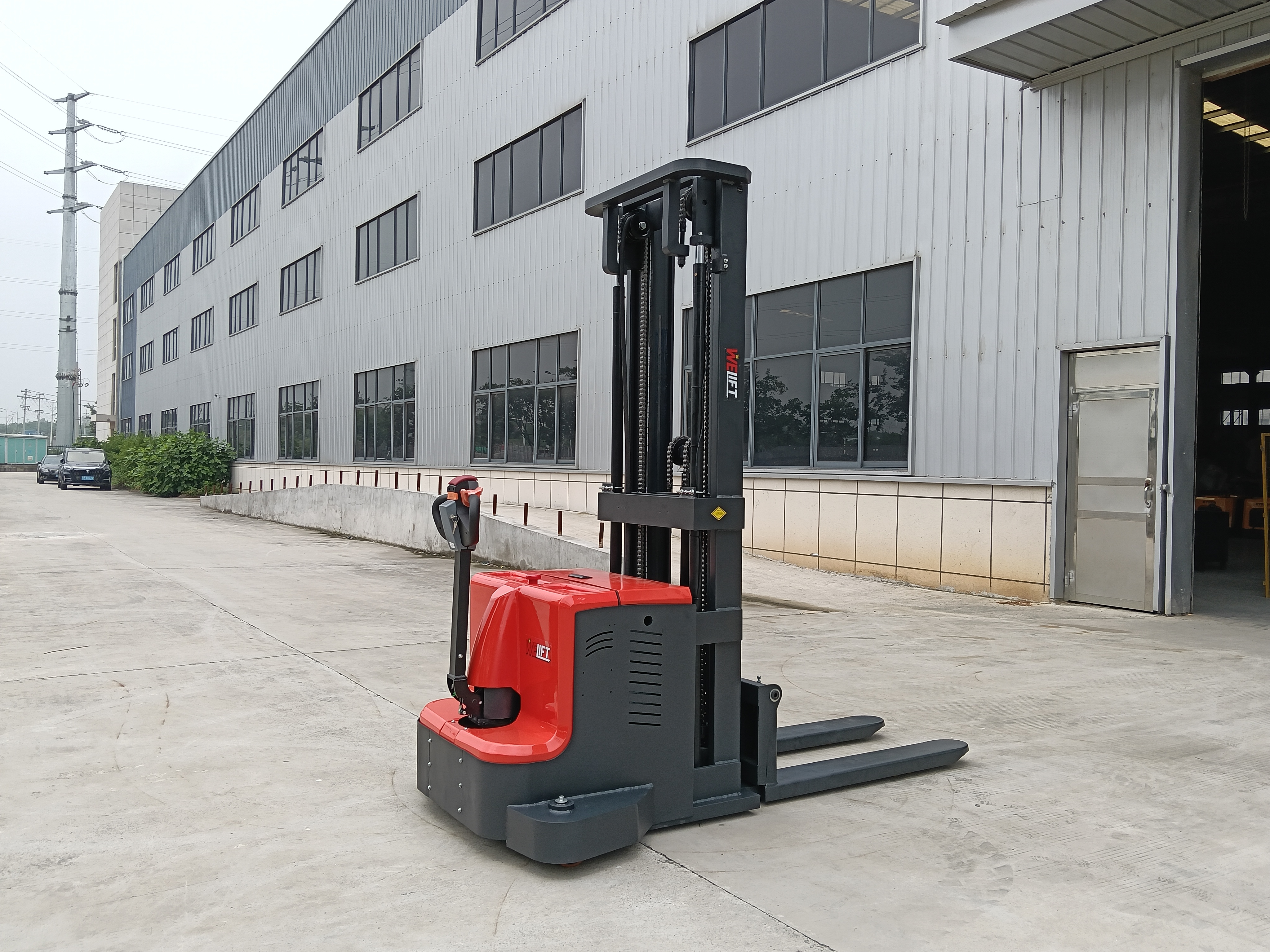 Weliftrich1500kg 1.5ton Pedestrian Electric Stacker Electric Push Stacker for Sale ES-16K